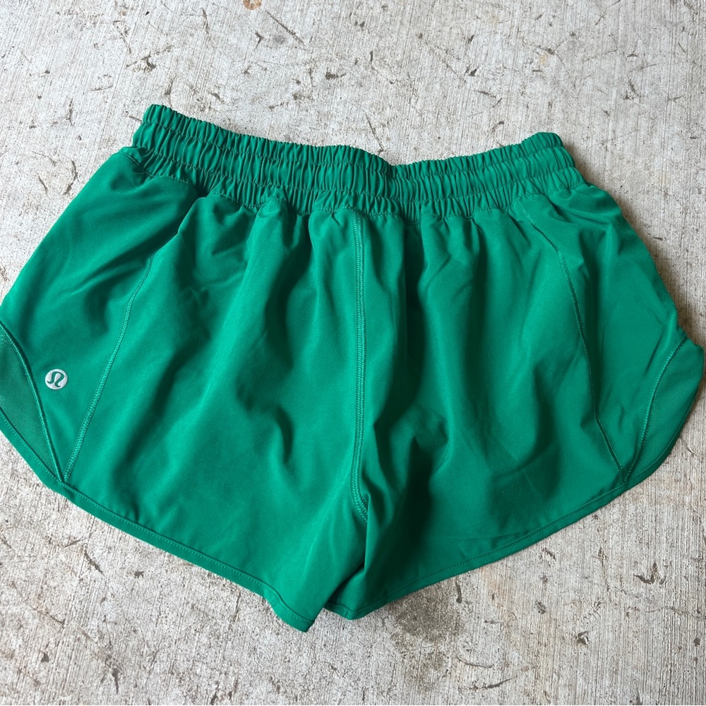 Lululemon Classic Green Hotty, 6